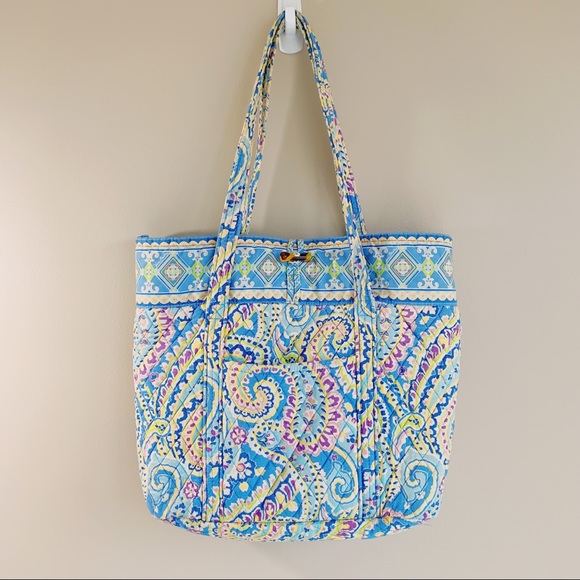 vera bradley light blue pattern